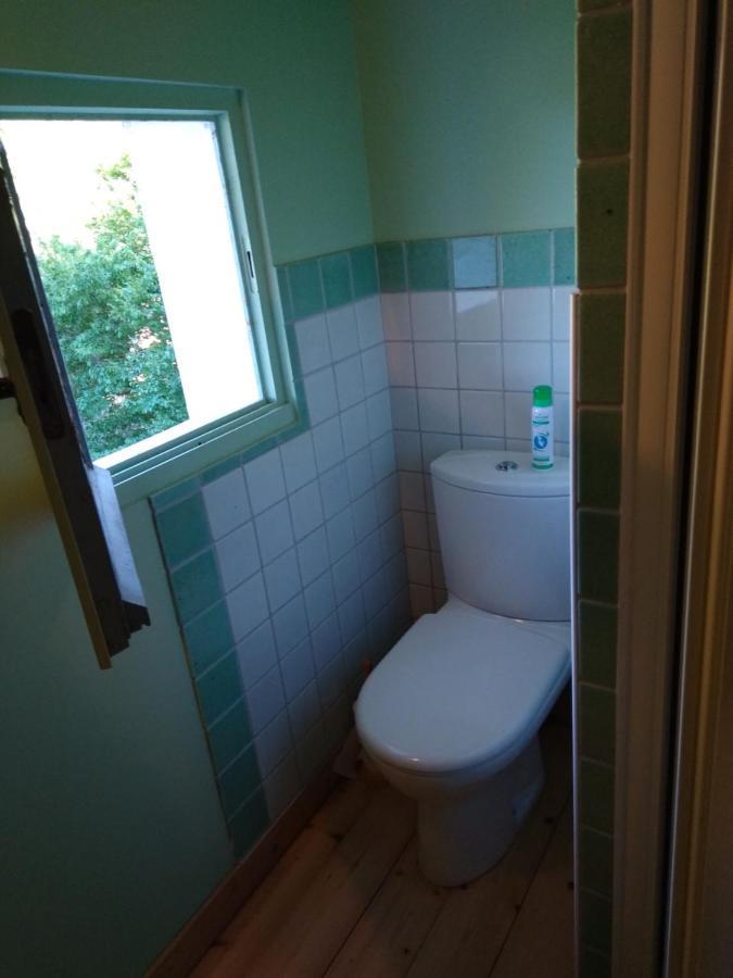 Les Dames De La Saugiat Bed & Breakfast Le Fied Bagian luar foto