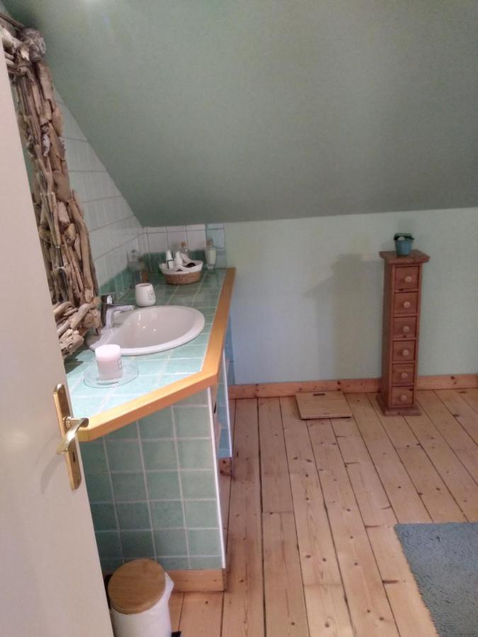 Les Dames De La Saugiat Bed & Breakfast Le Fied Bagian luar foto