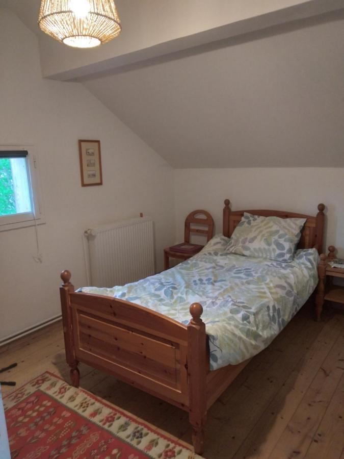 Les Dames De La Saugiat Bed & Breakfast Le Fied Bagian luar foto