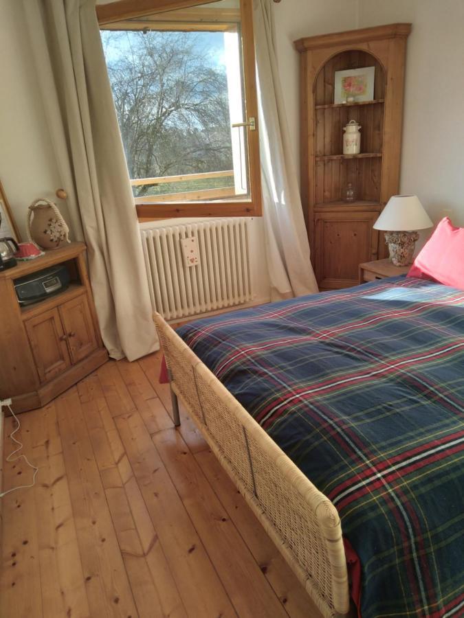 Les Dames De La Saugiat Bed & Breakfast Le Fied Bagian luar foto
